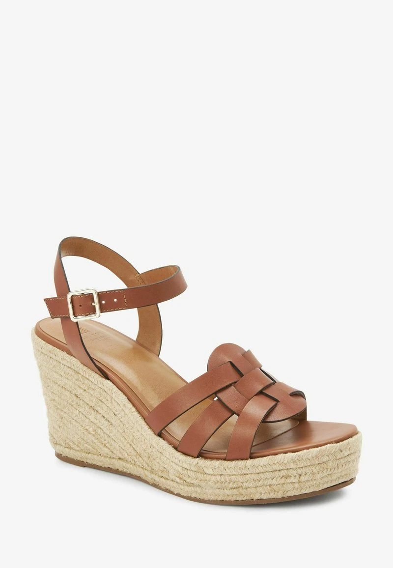 Next SIGNATURE INTERLOCK STANDARD - Keilsandalette - Tan Brown 2 Next SIGNATURE INTERLOCK STANDARD - Keilsandalette - Tan Brown – Bild 2