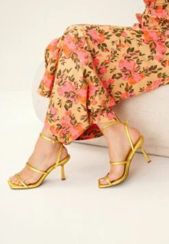 Next FOREVER COMFORT TRIPLE STRAP WIDE FIT - Riemensandalette - Yellow Gold -Next 1c0b47a68dc54811b6634de7530a7eb7