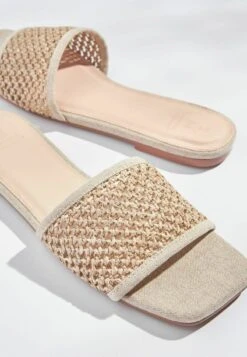 Next FOREVER COMFORT STANDARD - Pantolette Flach - Neutral -Next 1e5ba58572034e7ab3cbf6f2f3562352