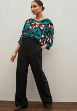 Next 3/4 SLEEVE V-NECK - Bluse - Teal/blue/red Geo Print -Next 31417f333b154f1098f5301686c77d35