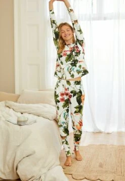 Next SUPERSOFT COSY STANDARD - Nachtwäsche Set - Cream