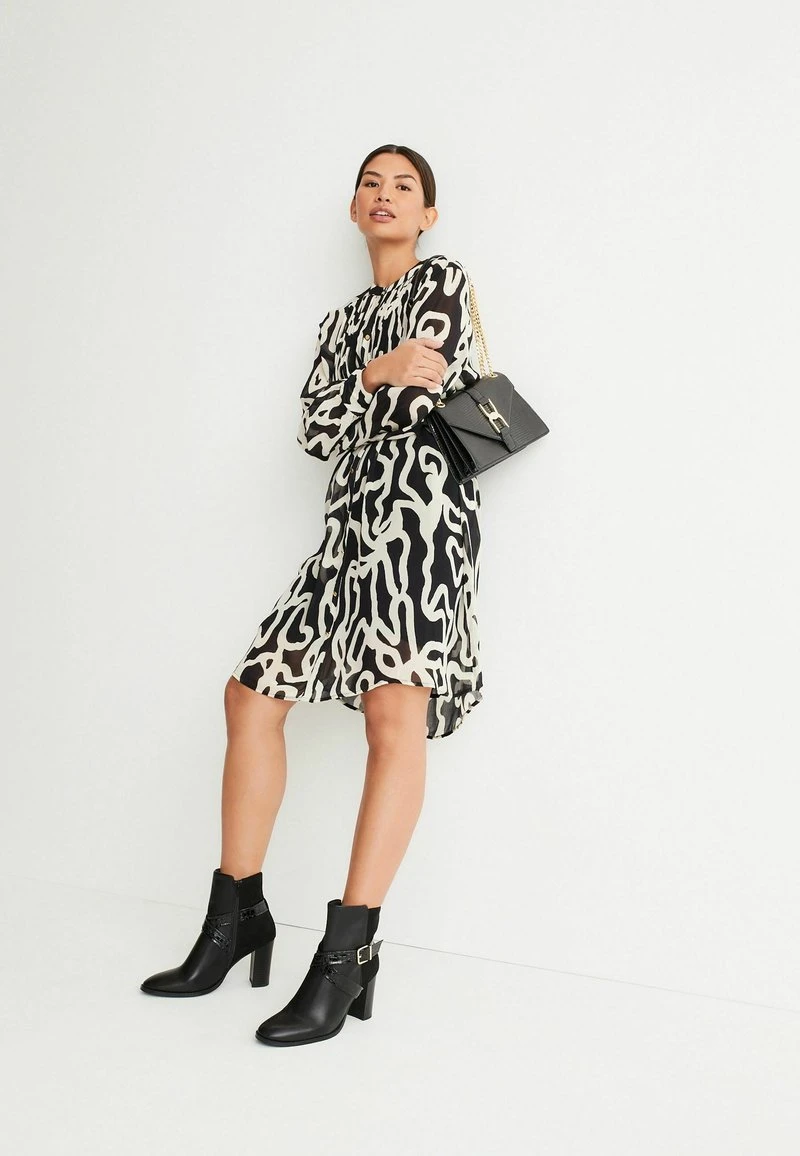 Next FOREVER COMFORT® BUCKLE DETAIL STANDARD - Cowboy-/Bikerstiefelette - Black 2 Next FOREVER COMFORT® BUCKLE DETAIL STANDARD - Cowboy-/Bikerstiefelette - Black – Bild 2