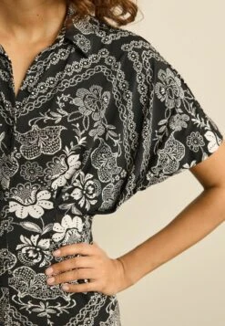 Next SHORT SLEEVE STANDARD - Jerseykleid - Black Floral -Next 4ca5173647634679aede1b3baa8c3d73