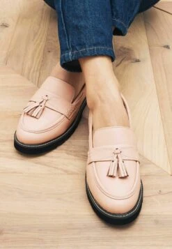 Next FOREVER COMFORT TASSEL - Slipper - Nude