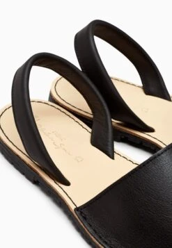 Next BEACH - Riemensandalette - Black -Next 642a4d70fe444c02b1ffc65fe49ca9b2