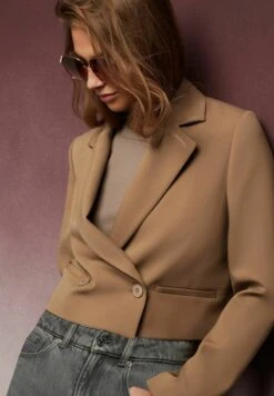 Next CROPPED TAILORED STANDARD - Blazer - Natural -Next 66855279e4e54efebd7e697eb40a2441