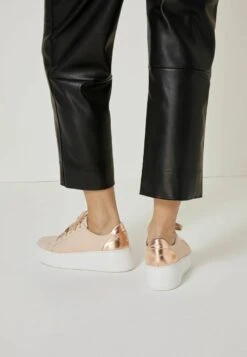 Next SIGNATURE - Sneaker Low - Nude