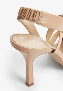 Next SIGNATURE ASYMMETRIC STRAP - Riemensandalette - Camel -Next 766ce5a250ab47be8f8e4ccf9a64d5e7