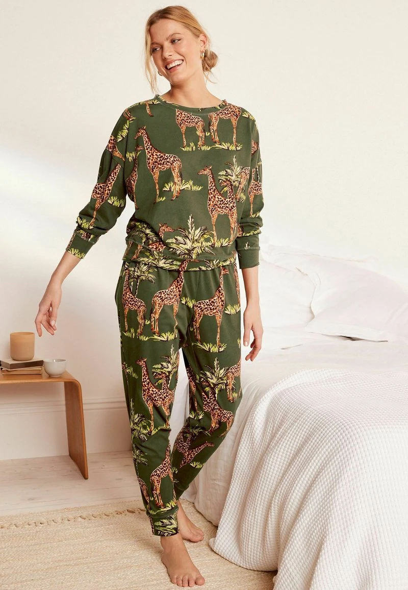 Next LONG SLEEVE SET - Nachtwäsche Set - Khaki Green Giraffe 1 Next LONG SLEEVE SET - Nachtwäsche Set - Khaki Green Giraffe