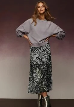 Next WASHED STANDARD - Sweatshirt - Lilac Purple