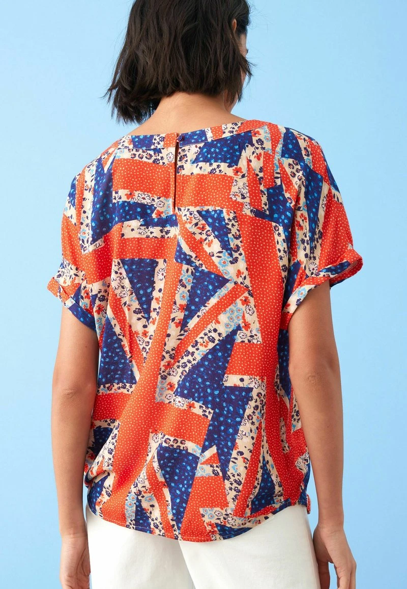 Next BOXY STANDARD - Bluse - King S Coronation Floral Union Jack Print 2 Next BOXY STANDARD - Bluse - King S Coronation Floral Union Jack Print – Bild 2