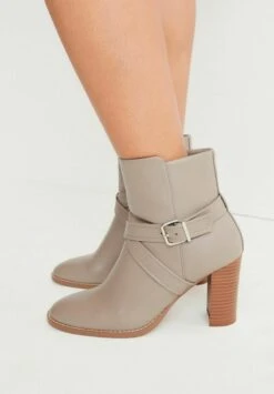 Next FOREVER COMFORT BUCKLE DETAIL STANDARD - Ankle Boot - Grey