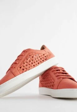 Next SIGNATURE FOREVER COMFORT® WEAVE STANDARD - Sneaker Low - Coral Pink -Next a109b2dbbbae41cf8b9ec6fc8ece4b7d