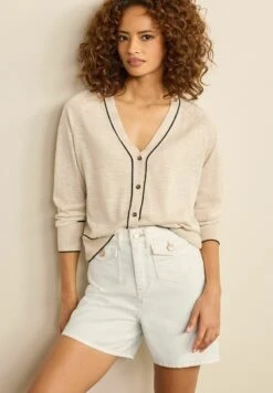 Next PATCH POCKET DETAIL STANDARD - Jeans Shorts - White -Next a478a6e003524520b7f2c163221c2221 1