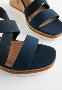 Next FOREVER COMFORT ELASTIC CROSS-OVER - Keilsandalette - Navy Blue -Next a4efb7dc29144fada31c36220251f791