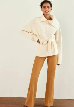 Next ZIP BELTED STANDARD - Strickjacke - White -Next aba8a4adbda940a3aae342601051dba8