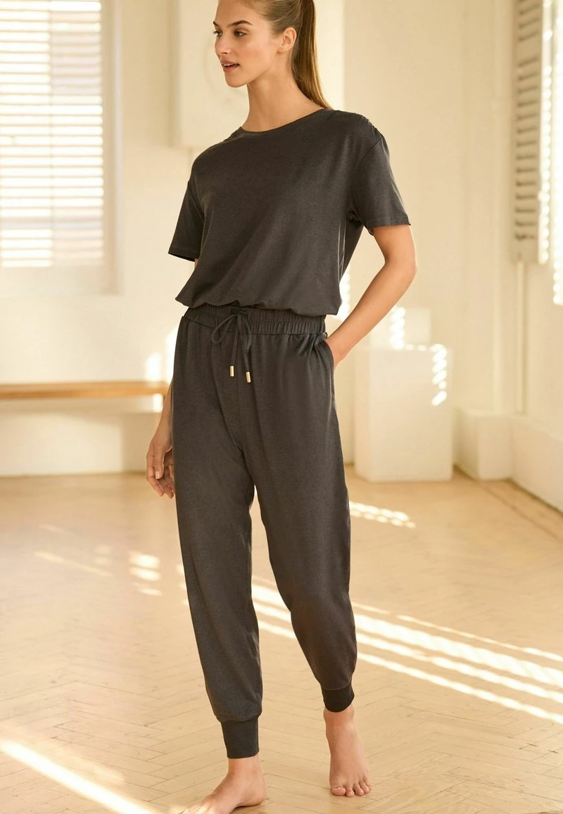 Next ACTIVE SHORT SLEEVE PETITE - Jumpsuit - Charcoal Grey 2 Next ACTIVE SHORT SLEEVE PETITE - Jumpsuit - Charcoal Grey – Bild 2