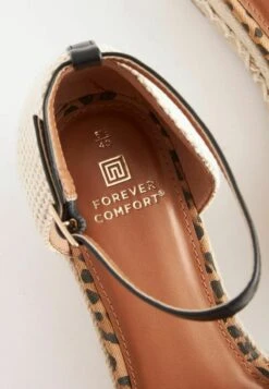 Next FOREVER COMFORT CLOSED TOE REGULAR/WIDE FIT - Keilpumps - Animal Print -Next c0ad2bd0a58943f69fb0f05233229496