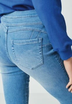 Next SUPER STRETCH SOFT SCULPT PULL-ON STANDARD - Jeans Slim Fit - Mid Blue Denim -Next d87dc85413c443bb86c0cd9bba3c3792