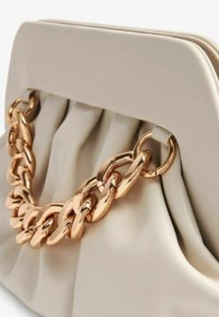 Next CHAIN DETAIL STANDARD - Clutch - Bone Cream -Next e24c8969c4484352b7e198534b072a20