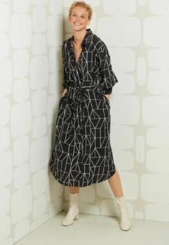 Next SCION GEO LONG SLEEVE - Freizeitkleid - Black -Next e541b10740e34c8db9273fecb3c65f46 1