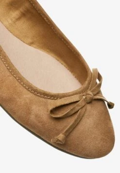 Next FOREVER COMFORT ROUND TOE STANDARD - Klassischer Ballerina - Camel -Next e6c295aa424848ff8f7fec4abbd6dad0