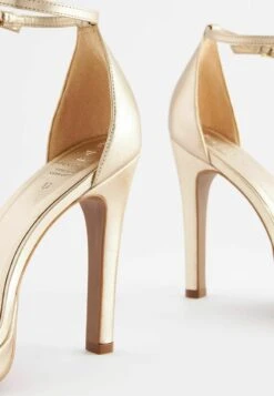 Next SIGNATURE STANDARD - Plateausandalette - Gold -Next e6f87803185b4fcbaba7587bba2e35f8