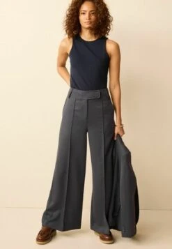 Next SEAMLESS ROUND NECK STANDARD - Top - Nude -Next f7a9c4eab55041a6a208e21177b88446 2