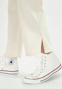 Next OVER THE BUMP - Jeans Straight Leg - Ecru White -Next fcb64c8e18eb4448b79878f065ca0322